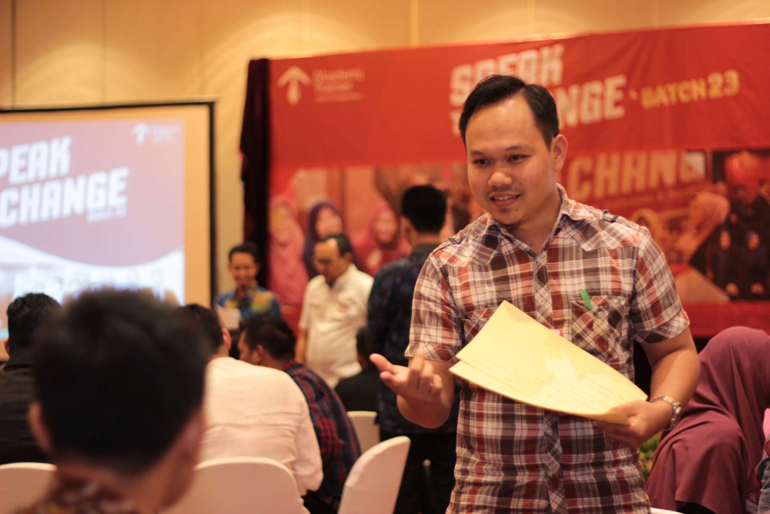 persuasive speaking training for professional communication
